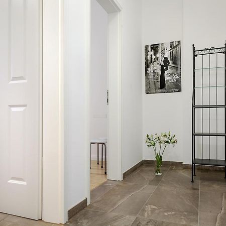 Newton-Appartement Mit 3 Schlafzimmern Berlin Zewnętrze zdjęcie